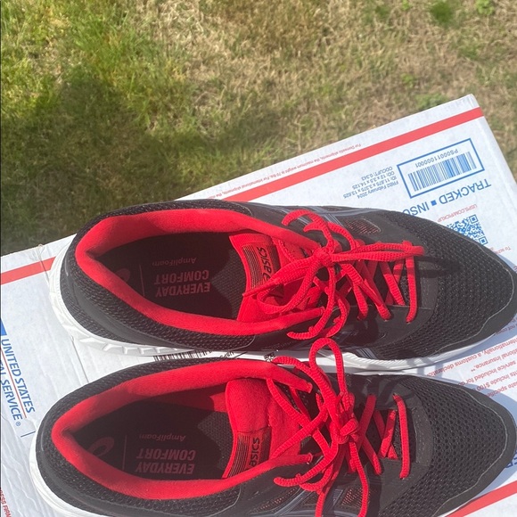 ASICS Black and Red Athletic Shoes with Red Accents - Picture 4 of 5